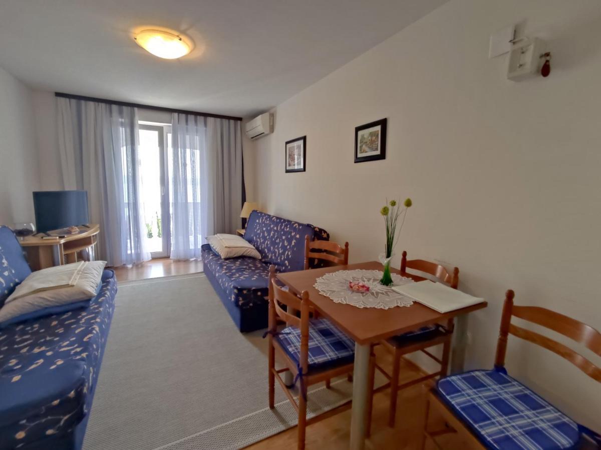 Panaramico Superior Apartments Lili With Sea View In Dramalj Esterno foto